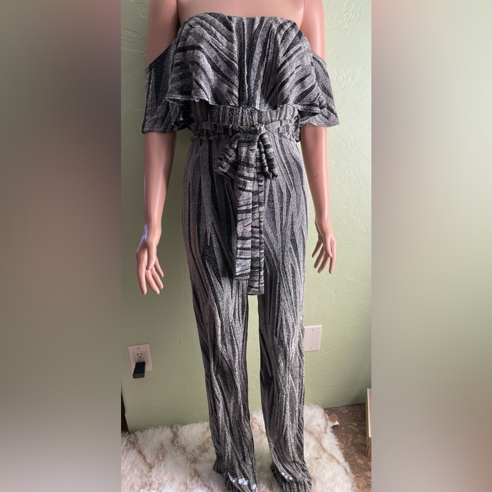 New jumpsuit no tags stretch